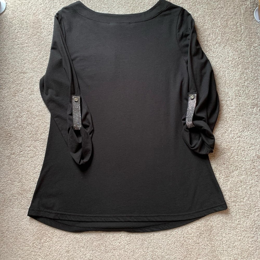 Top - Picture 2 of 3